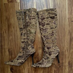 SOLD Animal print point toe boots